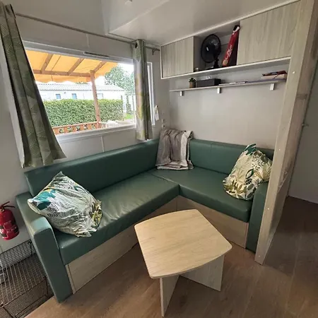 - 351 - Mobilhome Basic 3 6 Personnes 5 Etoiles 营地 *