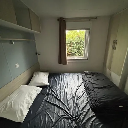 - 351 - Mobilhome Basic 3 6 Personnes 5 Etoiles 乌尔加特